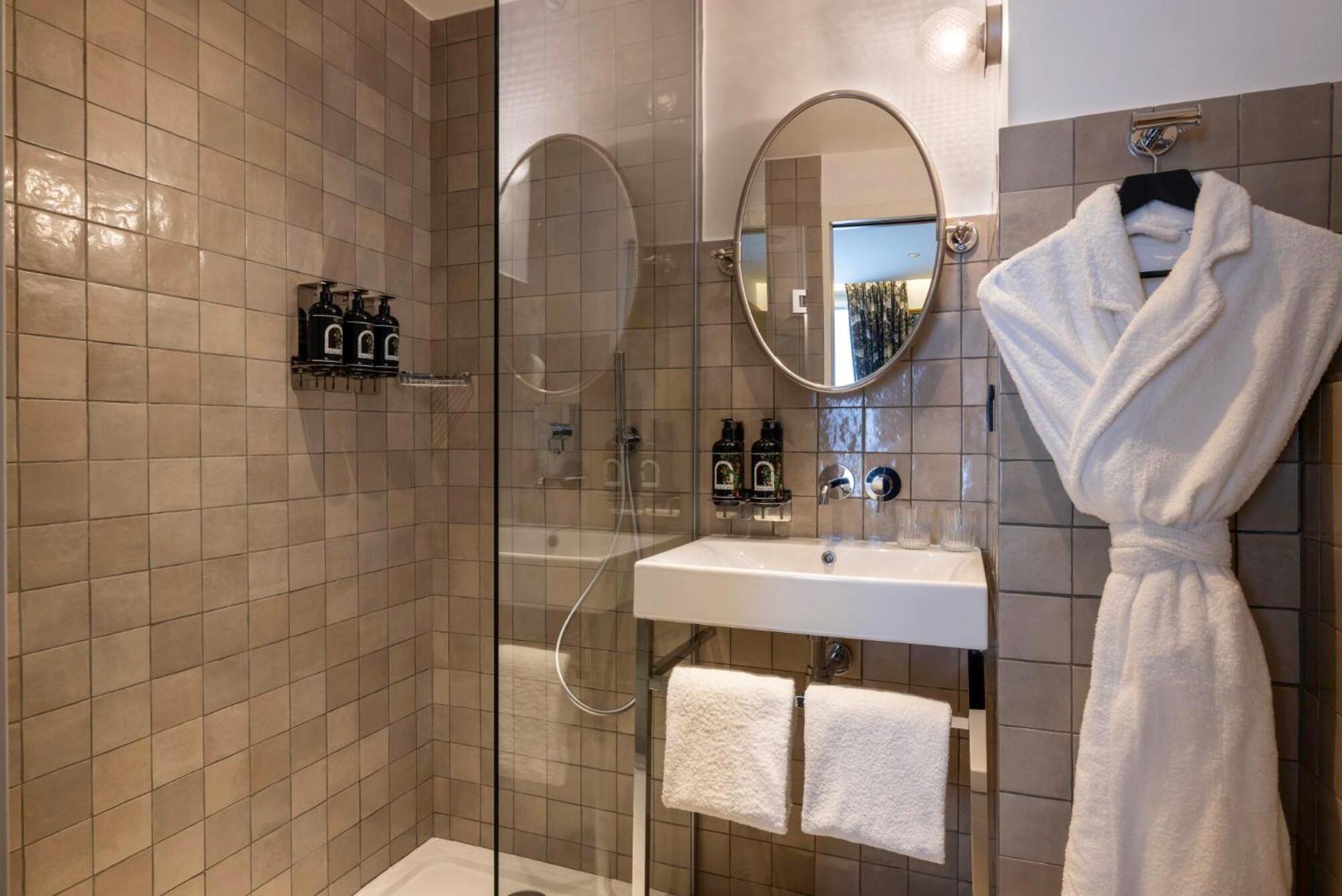 Hotel Ginette A La Folie & Spa 파리 외부 사진