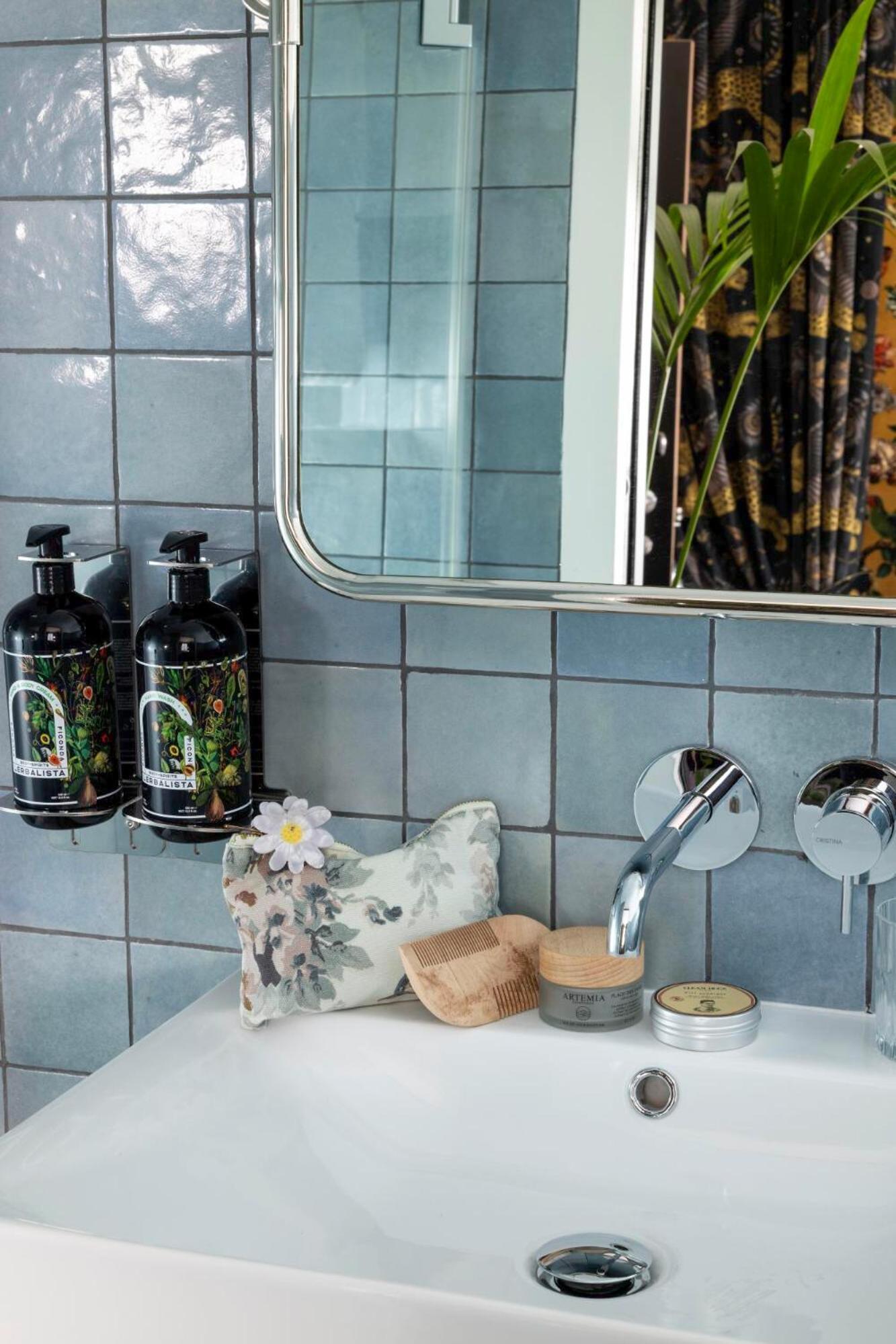 Hotel Ginette A La Folie & Spa 파리 외부 사진
