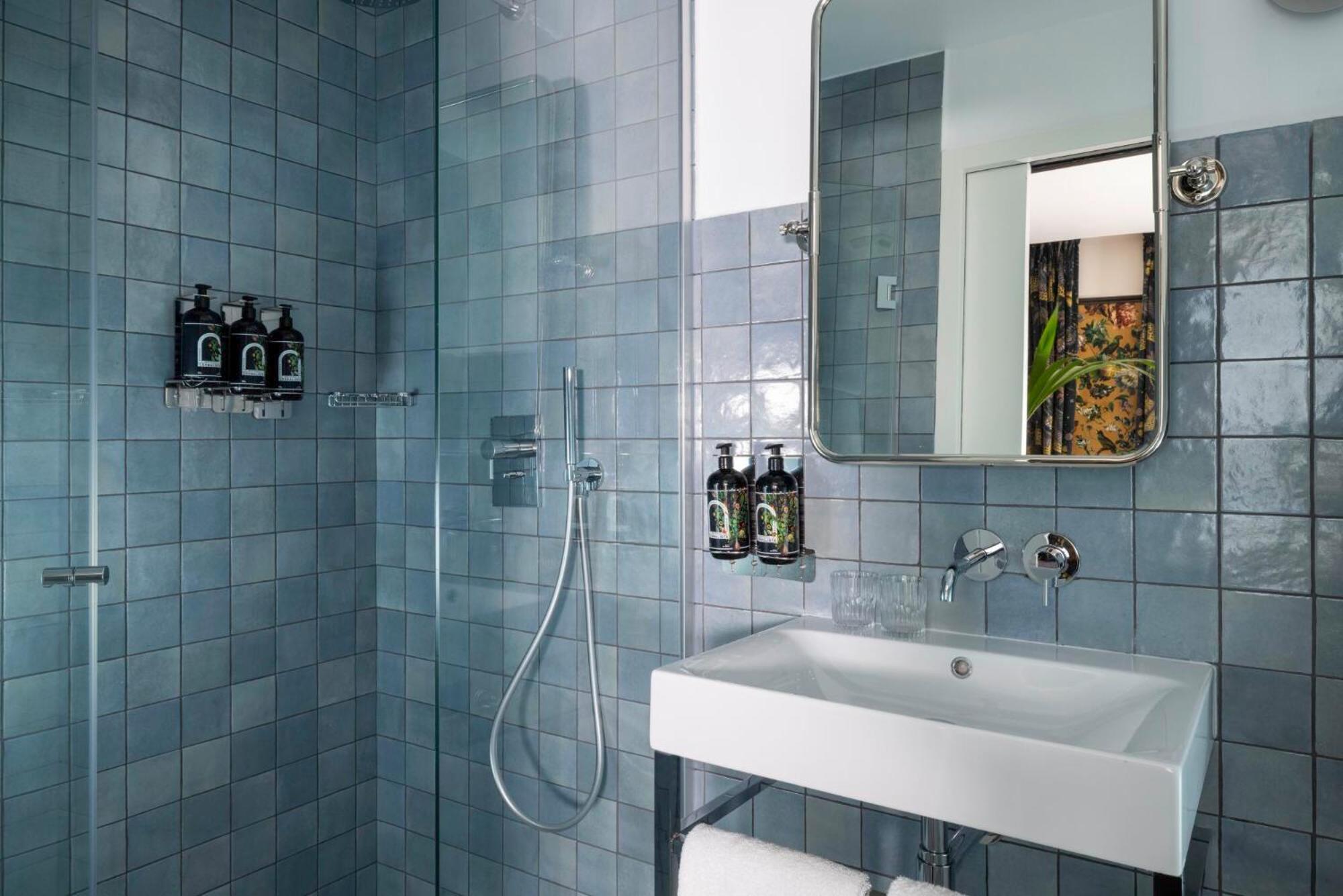 Hotel Ginette A La Folie & Spa 파리 외부 사진
