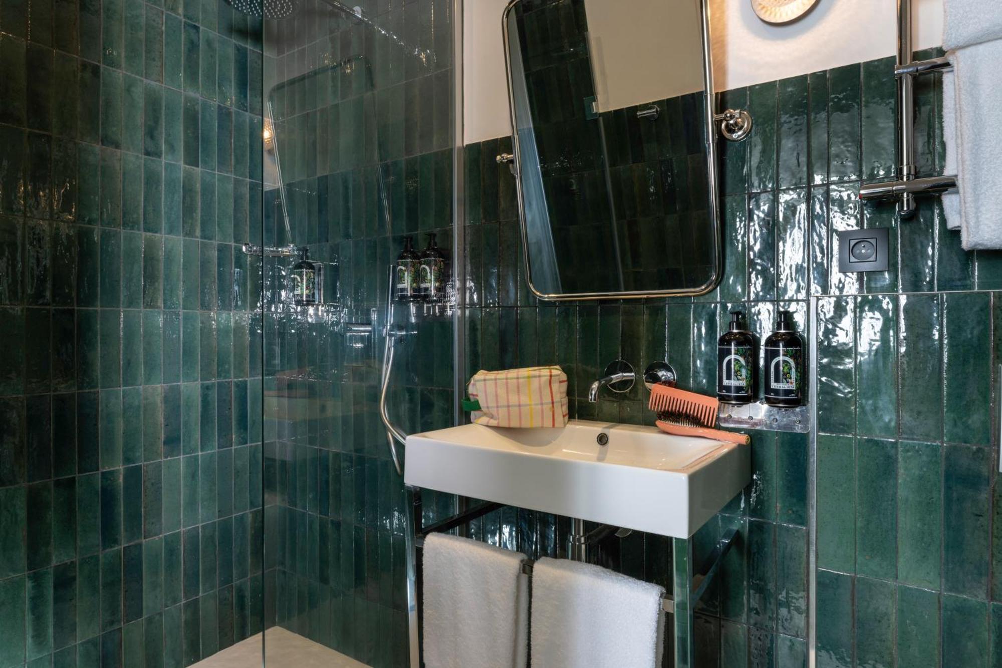 Hotel Ginette A La Folie & Spa 파리 외부 사진