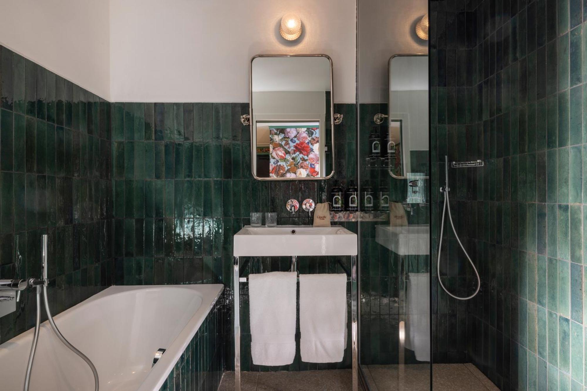 Hotel Ginette A La Folie & Spa 파리 외부 사진