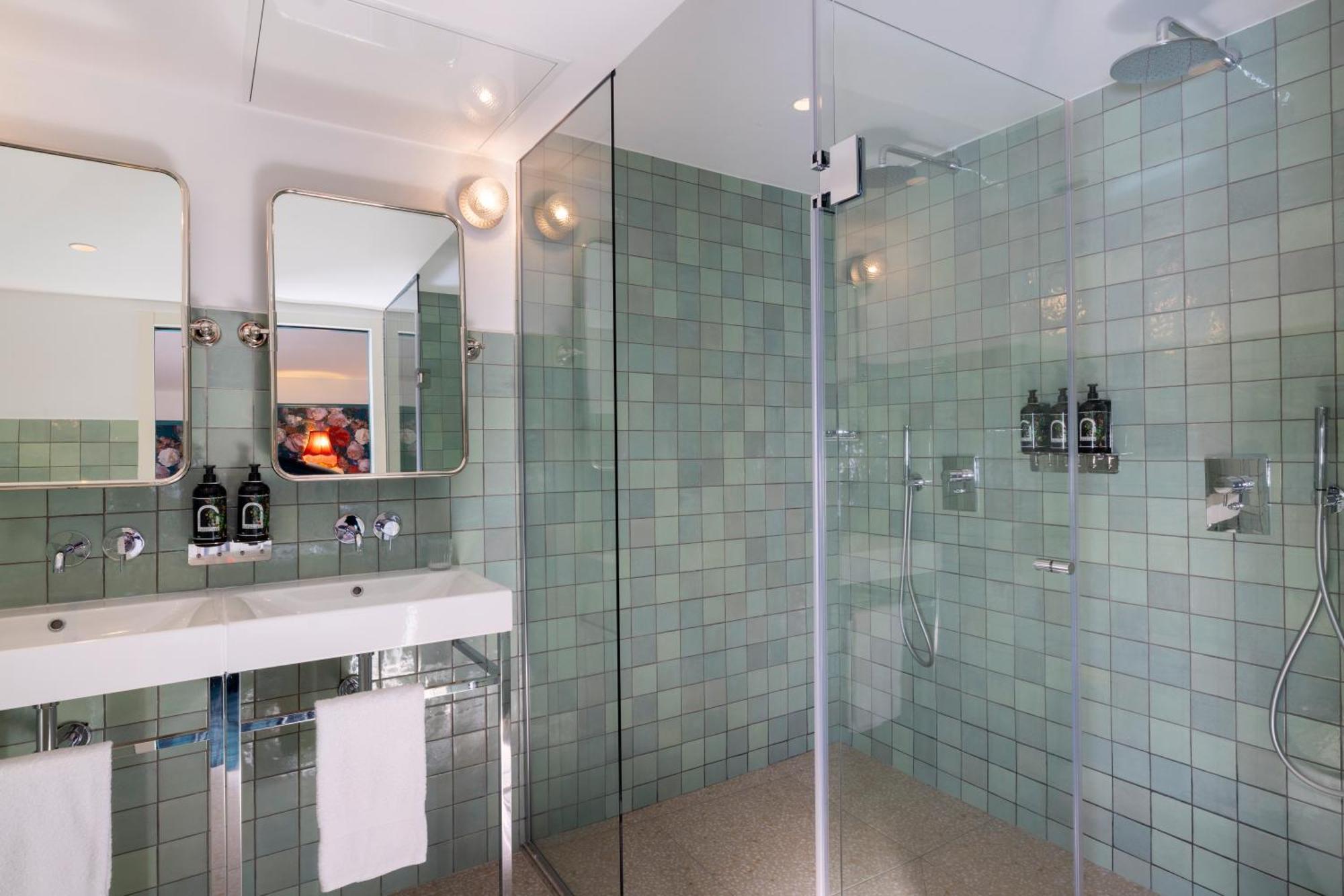 Hotel Ginette A La Folie & Spa 파리 외부 사진